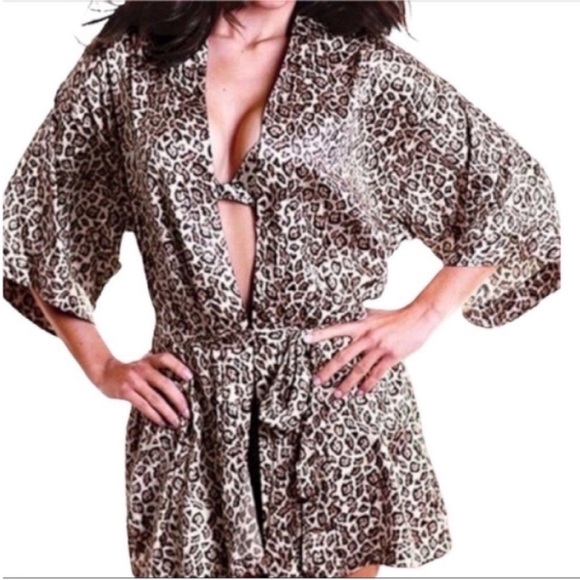 Victoria's Secret robe tan black leopard print satin tie belt kimono sleeves - Picture 1 of 9
